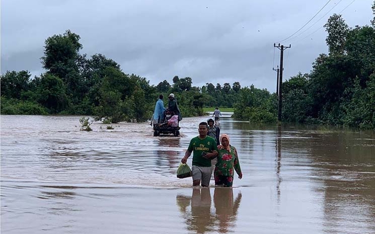 , Inondations au Cambodge : 15 morts et 5 000 familles déplacées