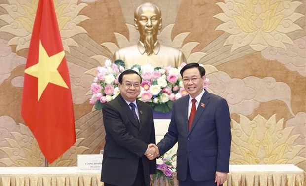Le Vietnam s’attache toujours aux bonnes relations traditionnelles avec le Laos et le Cambodge hinh anh 1