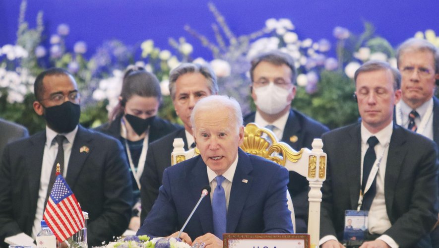 , Encore un moment gênant pour Joe Biden : en visite au Cambodge, le président des Etats-Unis remercie le Premier ministre&#8230; de Colombie