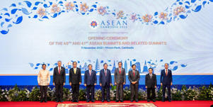 , (Multimédia) Les dirigeants de l&rsquo;ASEAN adoptent des déclarations lors du sommet au Cambodge (SYNTHESE)