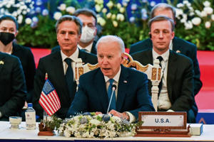 Joe Biden s'exprime en ouverture du sommet de l'Asie du Sud-Est à Phnom Penh, au Cambodge, le 12 novembre 2022