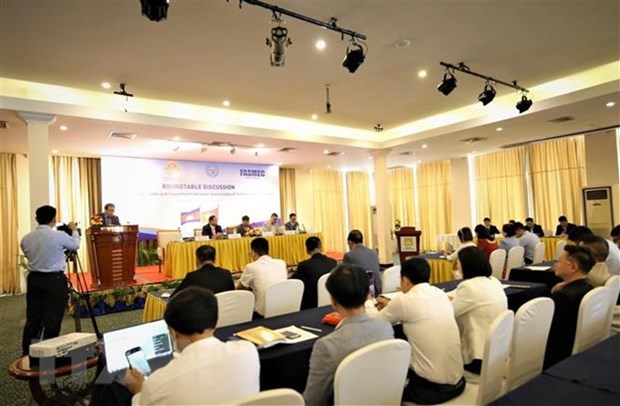 La promotion du commerce et des investissements Vietnam-Cambodge en debat hinh anh 1