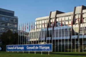 Lire la suite à propos de l’article Le Conseil de l’Europe examine les pratiques des États membres pour identifier le contrôle des entreprises