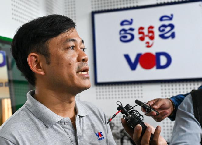 Ith Sothoeuth, directeur du Centre cambodgien pour les médias indépendants, le 13 février 2023, dans les bureaux de VOD, à Phnom Penh.