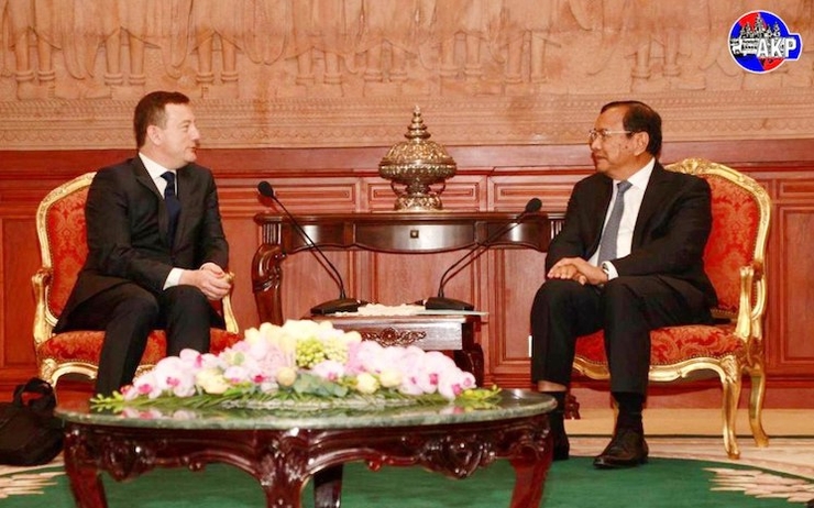 , Le Cambodge et la France renforcent leur coopération bilatérale