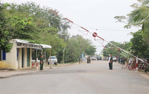 Le Vietnam et le Cambodge ouvrent un poste-frontiere terrestre et fluvial international hinh anh 2