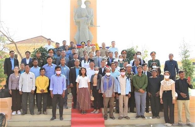 Achevement de la restauration d’un monument de l’amitie Vietnam – Cambodge hinh anh 1