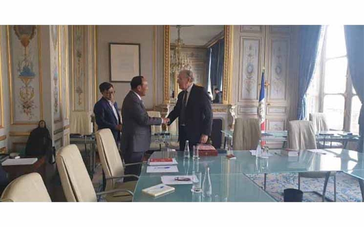 , Le Cambodge invite des observateurs français pour les élections de juillet