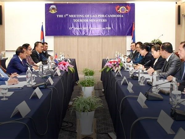 Le Laos et le Cambodge renforcent leur cooperation dans le tourisme hinh anh 1