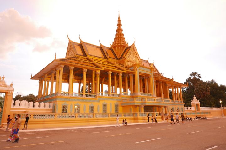 Le palais royal de Phnom Penh, au Cambodge, est un complexe de bâtiments qui sert de résidence au roi du Cambodge. (Photo Emmanuel Langlois / franceinfo)