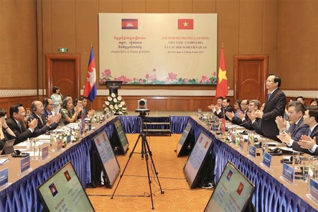 Le Vietnam et le Cambodge intensifient leur cooperation dans le travail hinh anh 1