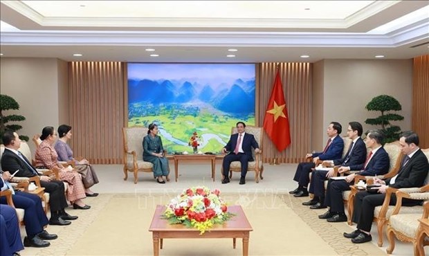Le Vietnam accorde la grande priorite a ses relations avec le Cambodge hinh anh 1