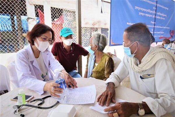 , Examen médical gratuit en faveur de Cambodgiens