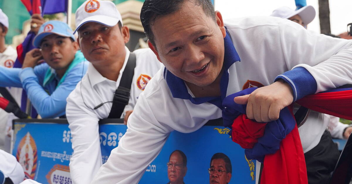 , Au Cambodge, des élections verrouillées pour un passage de témoin de père en fils