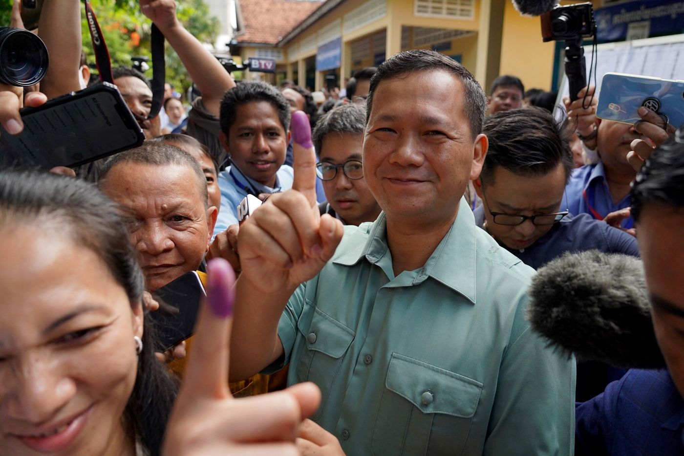 , Cambodge : réélu, le premier ministre Hun Sen prépare le terrain pour son fils