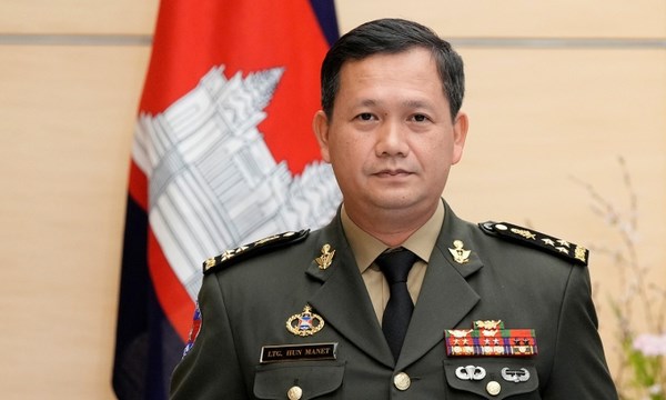 Le roi du Cambodge nomme officiellement Hun Manet comme Premier ministre hinh anh 1