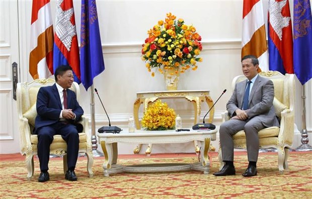 Le Premier ministre cambodgien affirme continuer a renforcer les relations integrales avec le Vietnam hinh anh 1