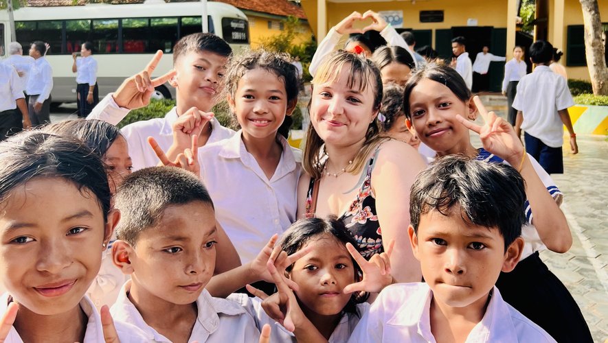 , Chloé, de Frontignan, a passé trois semaines au Cambodge pour appareiller des enfants sourds