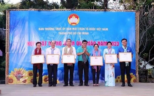 Vietnam-Cambodge: la jeune generation sert de passerelle pour developper l’amitie bilaterale hinh anh 1