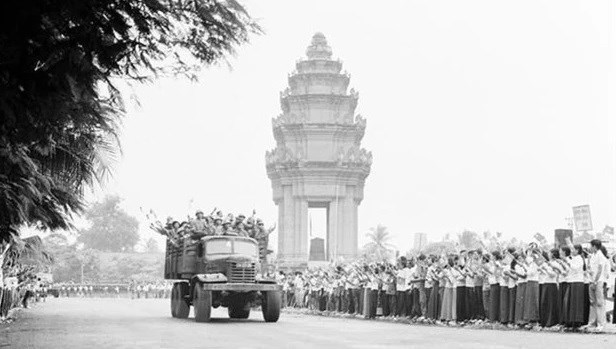 Apres 45 ans, le Cambodge et le Vietnam continuent de cultiver leur cooperation integrale hinh anh 1