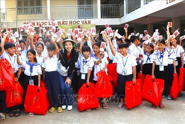 Un Tet joyeux pour les personnes d’origine vietnamienne au Cambodge hinh anh 1
